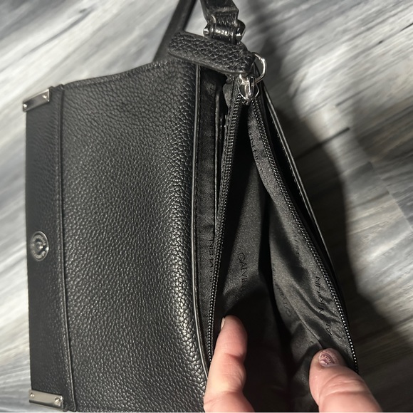 BNWOT Calvin Klein Foldover Flap Crossbody Bag - Picture 8 of 13